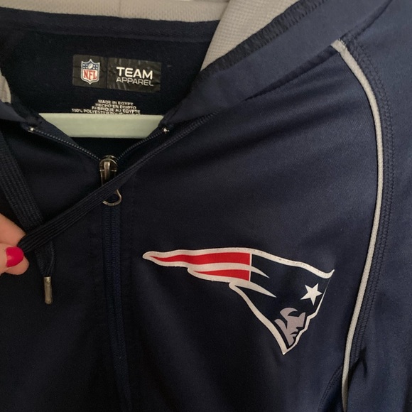 New England Patriots NFL Zip Up Sweatshirt Size Small - Picture 2 of 3